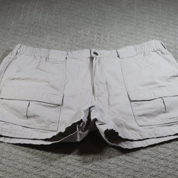 Set of 3 Quality Designer Shorts Size: 42 - Picture 2 of 16
